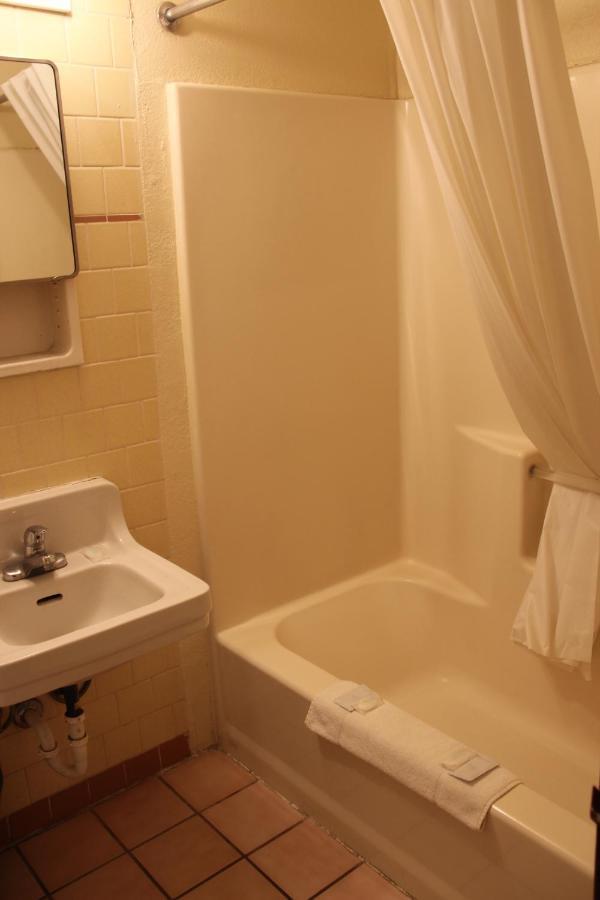 Economy Inn Safford ภายนอก รูปภาพ